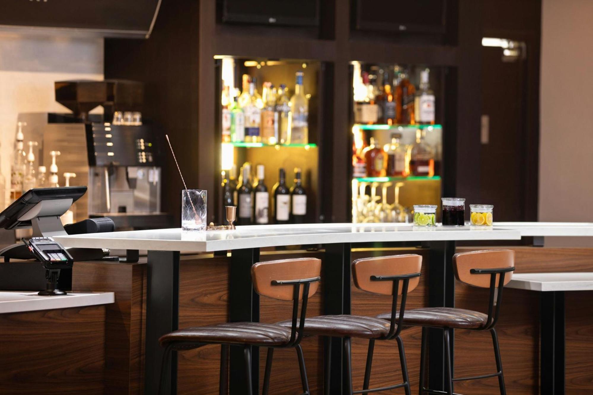 Courtyard By Marriott Knoxville Airport Alcoa Exterior photo