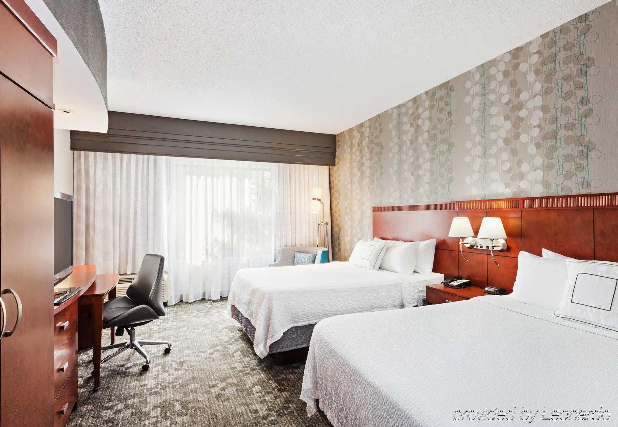 Courtyard By Marriott Knoxville Airport Alcoa Exterior photo